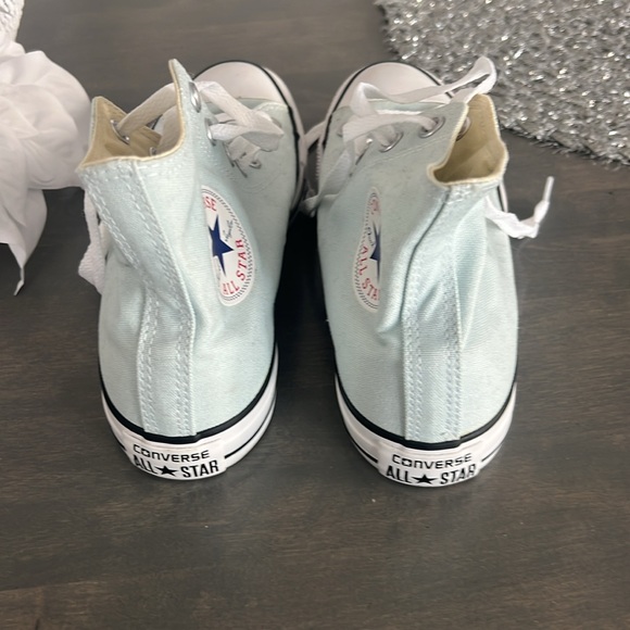 Converse shoes size 8 - Picture 3 of 6